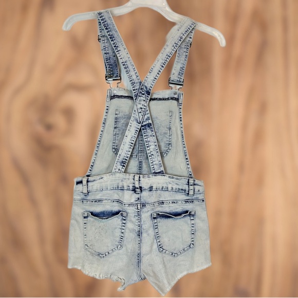 Women’s Small Distressed Cut Off Jeans Shorts Overalls - Picture 4 of 9